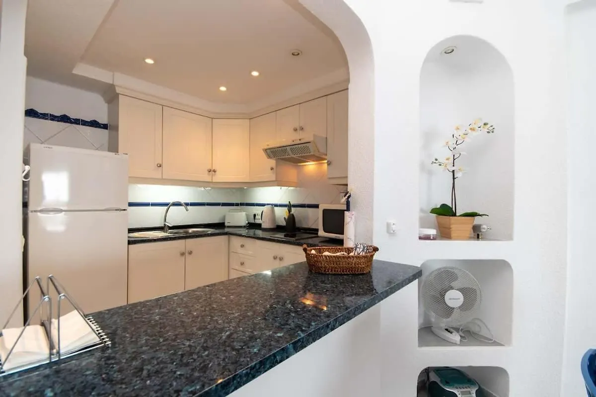 Club Atlantis 89 - Two Bed Apartment Costa Adeje  0*, Costa Adeje (Tenerife) Spain